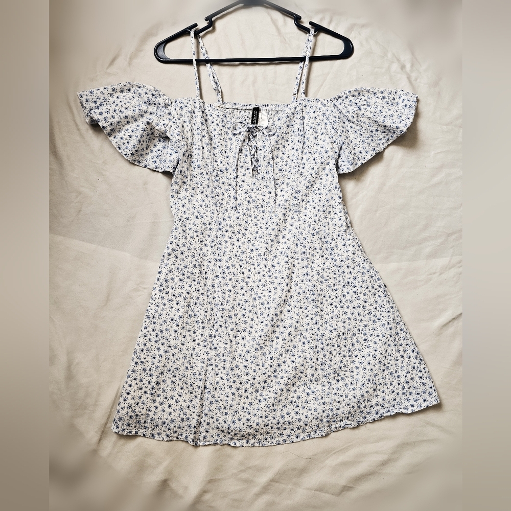 NWOT Divided Floral Off Shoulder Boho Mini Dress - Blue/White Floral